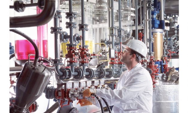 ランクセス，電池用化学品事業に参入，リチウムイオン電池用電解質を製造