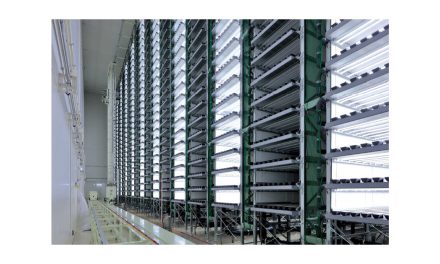 Jリーフ,人工光型自動化植物工場「テクノファーム成田」の操業開始