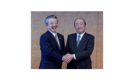 出光興産と昭和シェル石油,2019年4月に経営統合することを発表