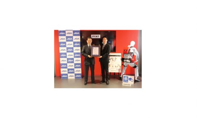 ジェイテクト，パワーアシストスーツ「J-PAS」がISO 13482に基づく安全認証を取得