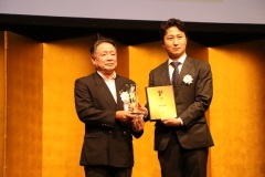 最優秀賞の表彰の様子-FOOMA JAPAN 2022