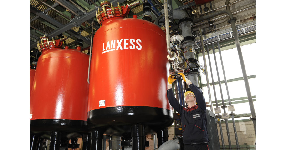 23_4_19_6 ランクセス,自社製品のカーボンフットプリントを自動で算出するツールを開発