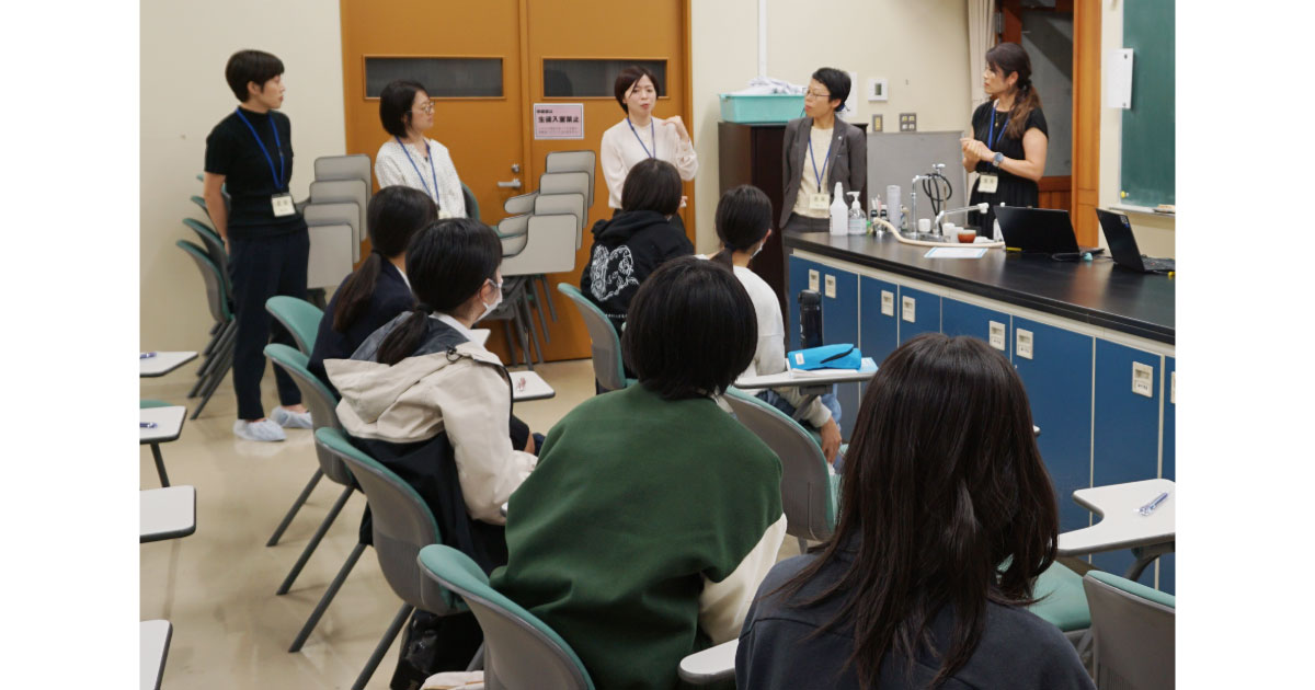 23_12_27_7 エボニックと東京都市大学,恵泉女学園中学・高等学校で「リケジョ応援プログラム」が開催される