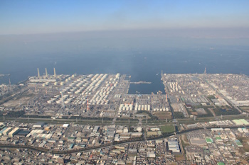 25_3_19_5.5 千葉事業所には製油所・石油化学工場・潤滑油製造拠点が隣接する-出光興産が全固体電池原料の量産に向け,千葉に大型製造装置の建設を決定