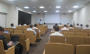 25_8_6_2.2 会場風景-第24回工作機械のトライボロジー研究会