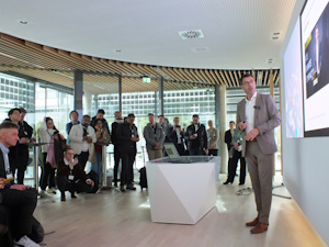 プレゼンテーションの風景-フエニックス・コンタクトがAESコンセプトを公開